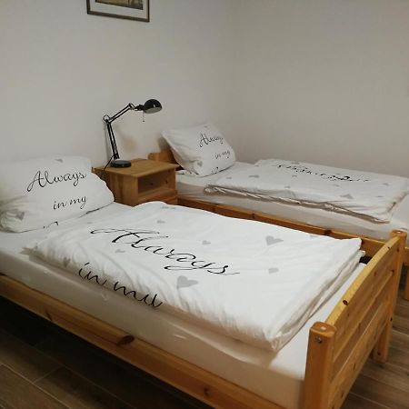 21A Comfortable Studio Taufkirchen  Extérieur photo