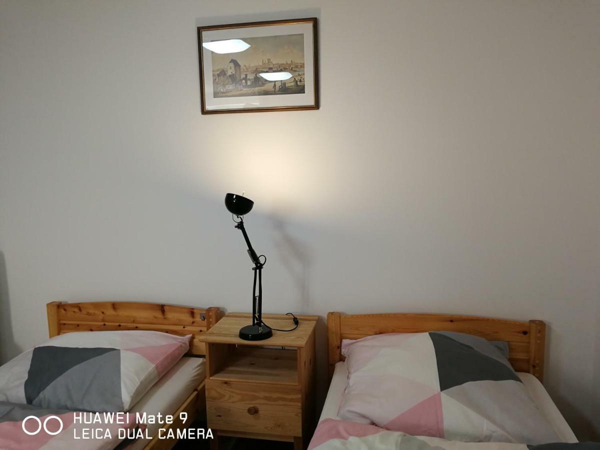 21A Comfortable Studio Taufkirchen  Extérieur photo